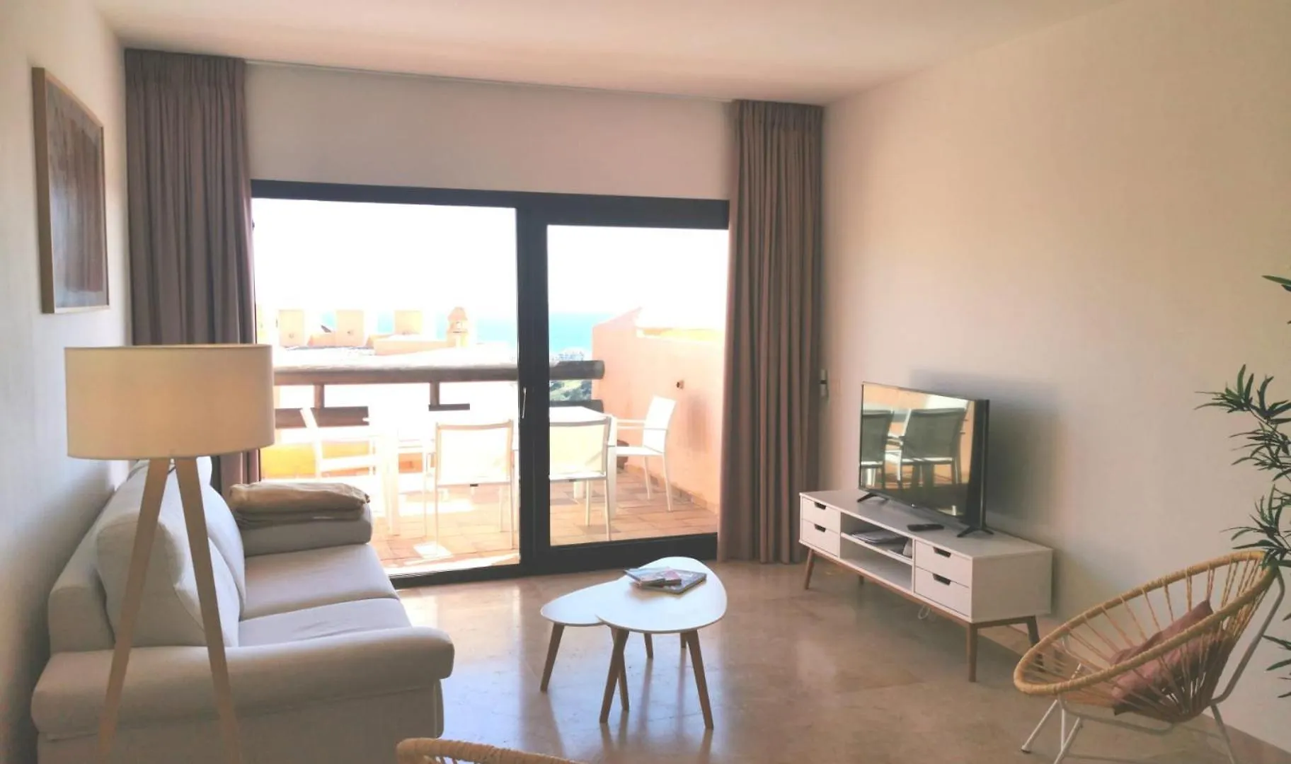 Coto Real 2446 Anafi Daire Manilva 0*,  İspanya